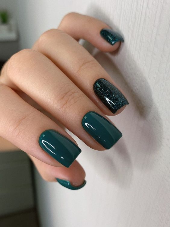 March 2024 Nail Trends 16 Ideas: Bright & Chic Colors