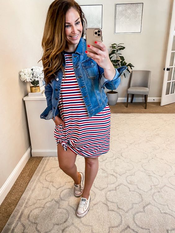 Celebrating Motherhood: Chic and Versatile Mom Day Outfits 15 Ideas