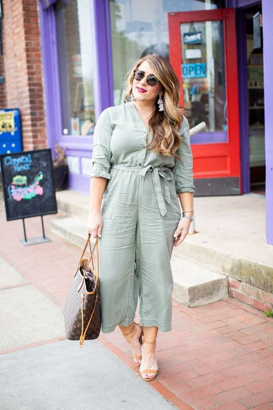 Celebrating Motherhood: Chic and Versatile Mom Day Outfits for 2024 15 Ideas
