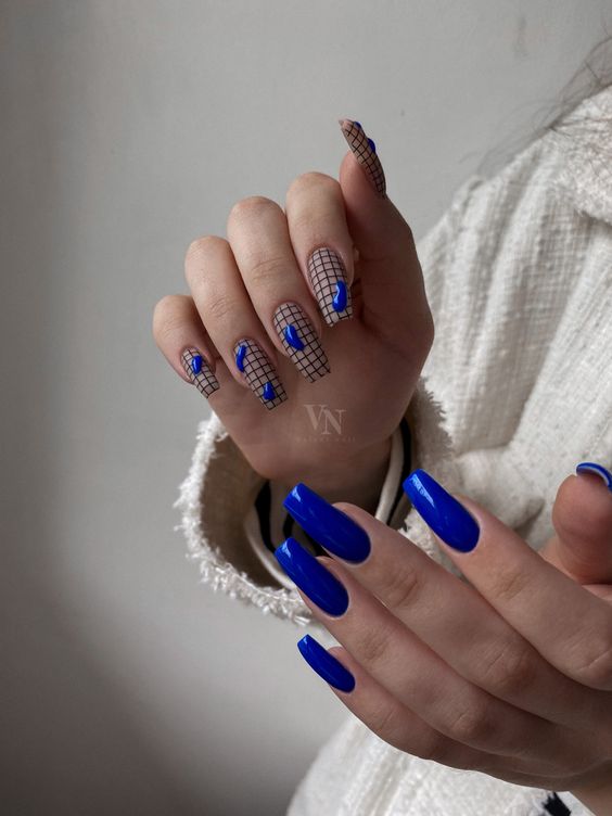 Nail Colors for Gemini Zodiac Sign - March 2024 16 Ideas