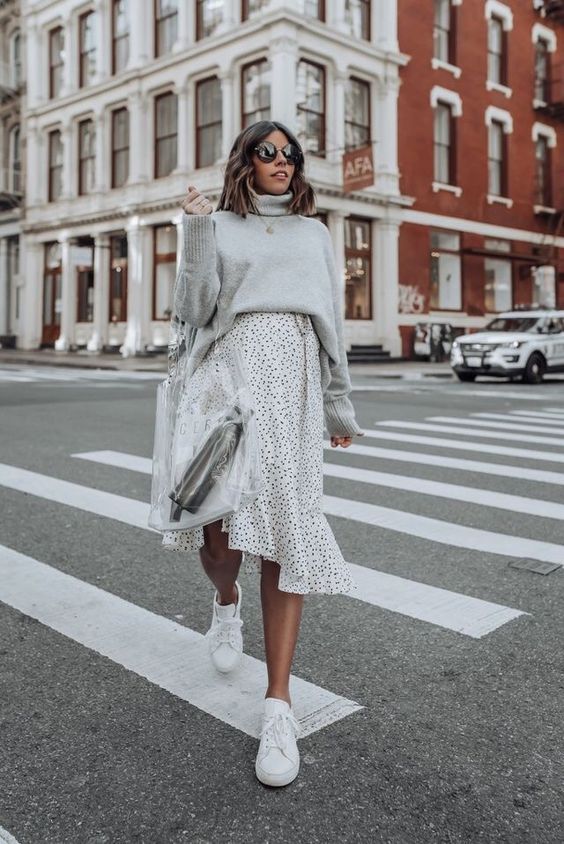 Celebrating Motherhood: Chic and Versatile Mom Day Outfits for 2024 15 Ideas