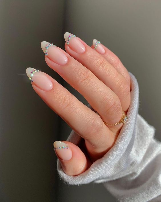 Elevating Your Spring Look with Rhinestone Nails: A Dazzling Trend for 2024 15 Ideas