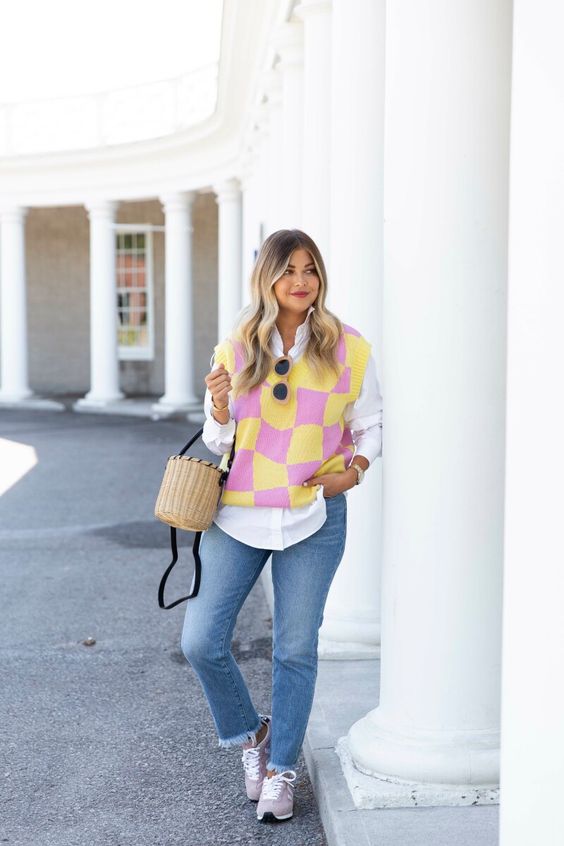 Celebrating Motherhood: Chic and Versatile Mom Day Outfits for 2024 15 Ideas