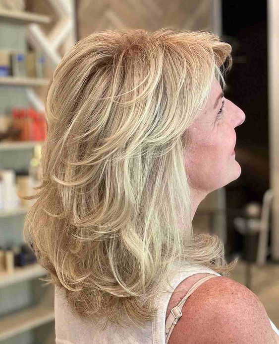 Spring 2024 Hairstyles for Women Over 40 15 Ideas: A Comprehensive Guide