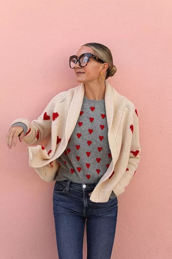 Celebrating Motherhood: Chic and Versatile Mom Day Outfits for 2024 15 Ideas