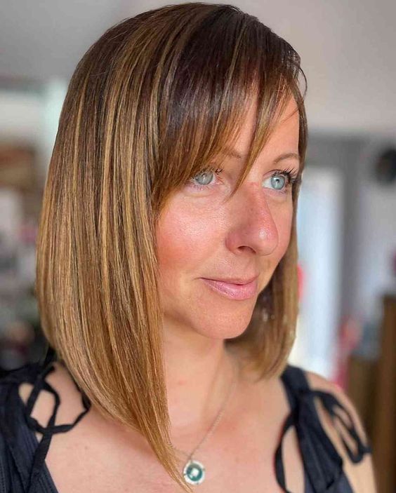 Spring 2024 Haircuts for Women Over 40 16 Ideas