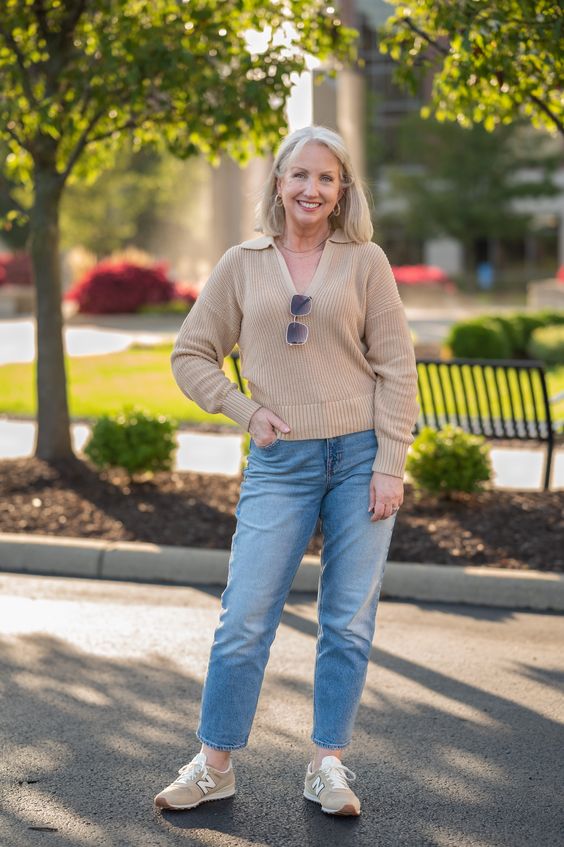 Celebrating Motherhood: Chic and Versatile Mom Day Outfits for 2024 15 Ideas