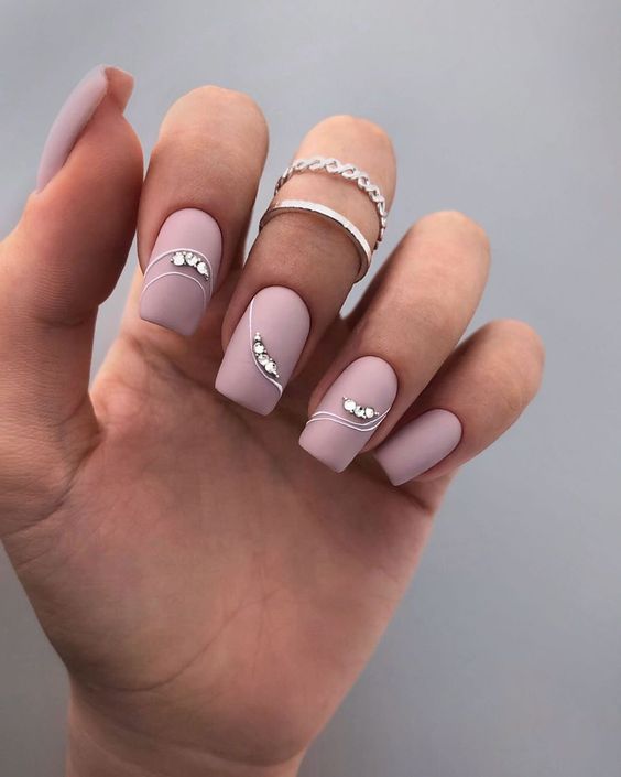 Elevating Your Spring Look with Rhinestone Nails: A Dazzling Trend for 2024 15 Ideas