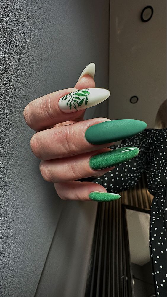 June Nails 17 Ideas 2024: Elevate Your Style with the Latest Trends