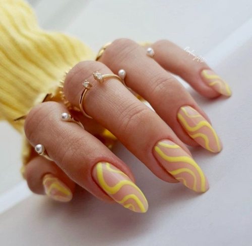 Trendy Summer Nail Colors 2024: Bright & Fun Acrylic Designs