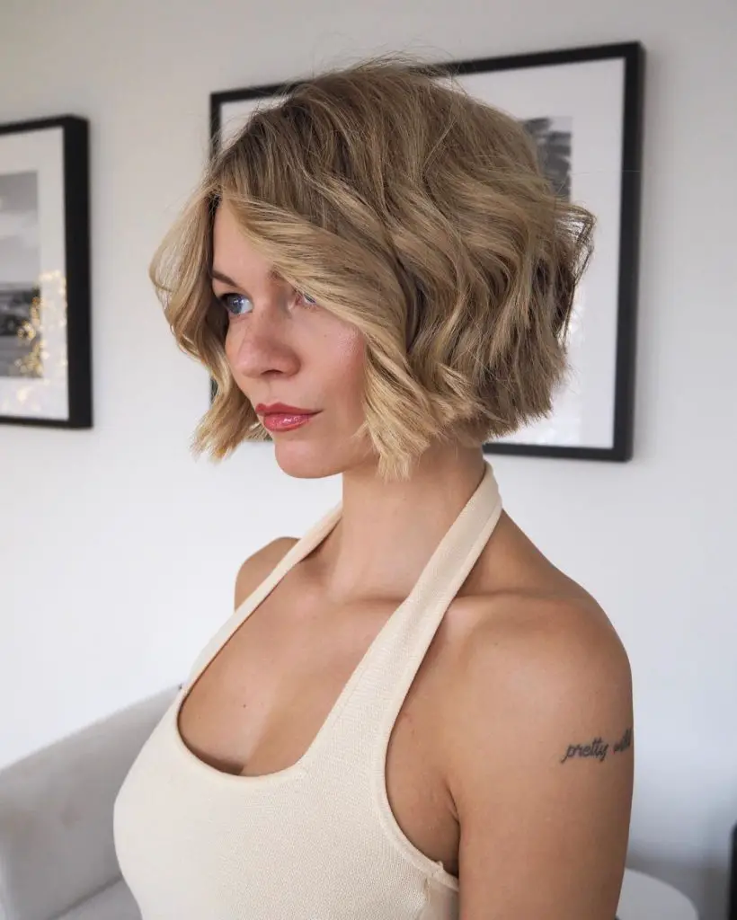 A Fresh Take on Summer Tresses: Embrace the Short Hair Aesthetic 27 Ideas