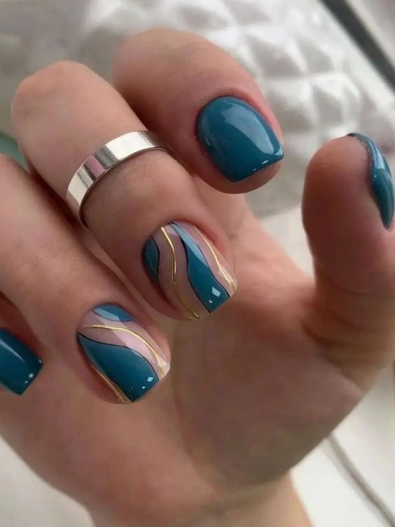 Intriguing Nails for Summery Days: Short and Chic 25 Ideas