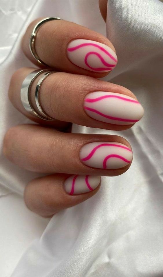 Intriguing Nails for Summery Days: Short and Chic 25 Ideas