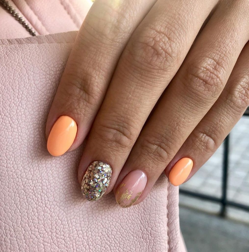 Embrace the Sunshine: Chic Summer Oval Nail Designs & Colors 27 Ideas