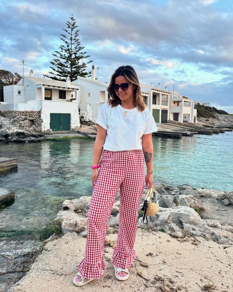 Embrace the Ease of Summer: Simple Comfy Outfits Unveiled 24 Ideas