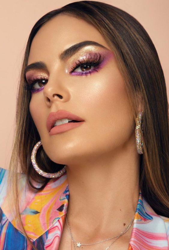 Unveiling This Season's Must-Try Summer Makeup Looks 26 Ideas