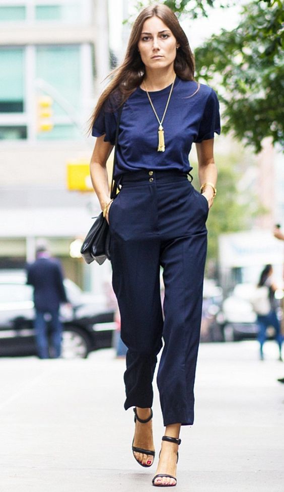 Stylish and Sophisticated: Mastering the Art of Navy Outfits for Any Occasion 24 Ideas