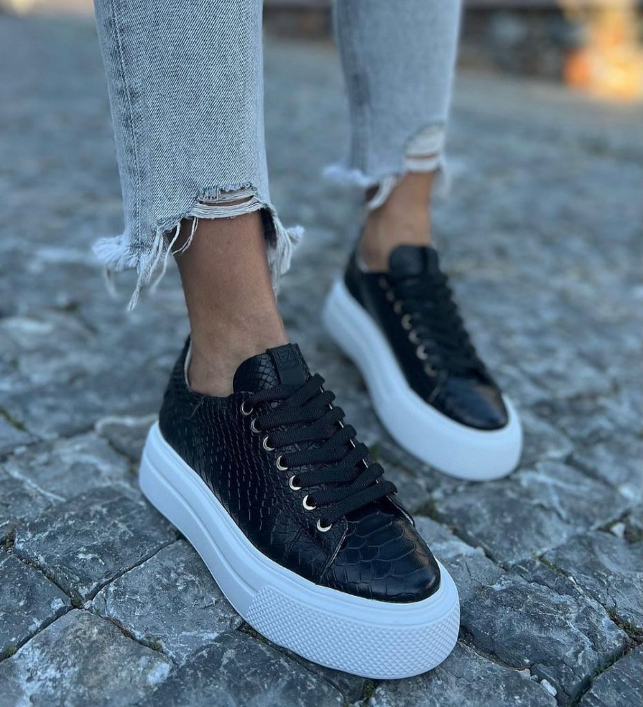 Fall Women's Sneakers 27 Ideas: Trends and Style Guide