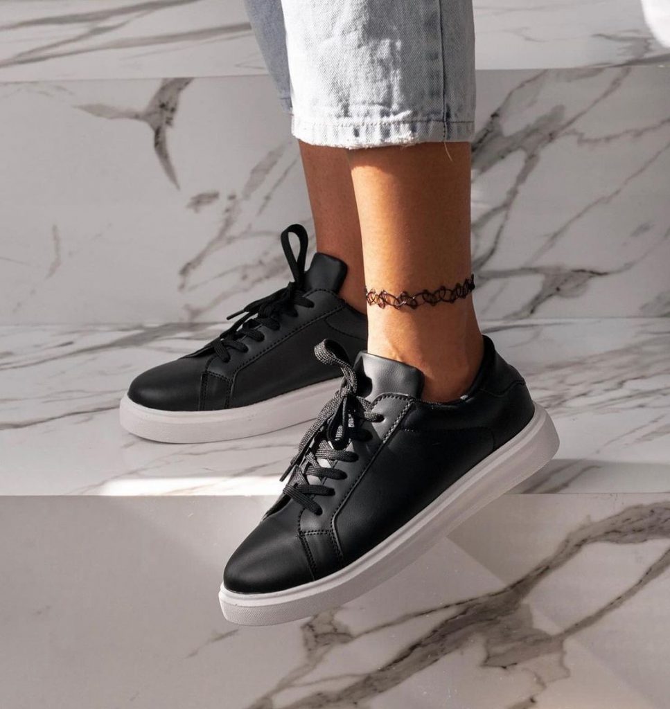 Fall Women's Sneakers 27 Ideas: Trends and Style Guide