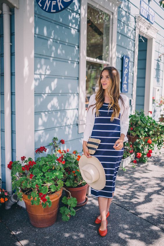 Stylish and Sophisticated: Mastering the Art of Navy Outfits for Any Occasion 24 Ideas