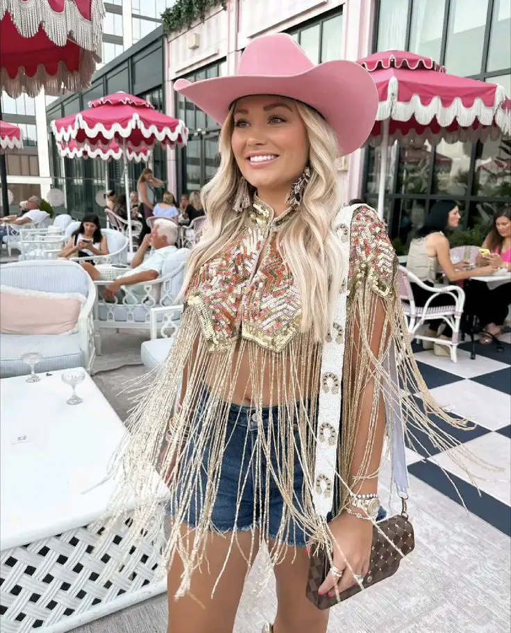 Capturing the Spirit: Your Guide to Outdoor Country Concert Outfits 25 Ideas