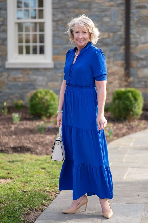 Stylish and Sophisticated: Choosing the Perfect Dresses for Women Over 50 25 Ideas