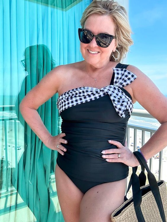 Stylish Confidence: Bathing Suits Perfect for Women Over 50 23 Ideas