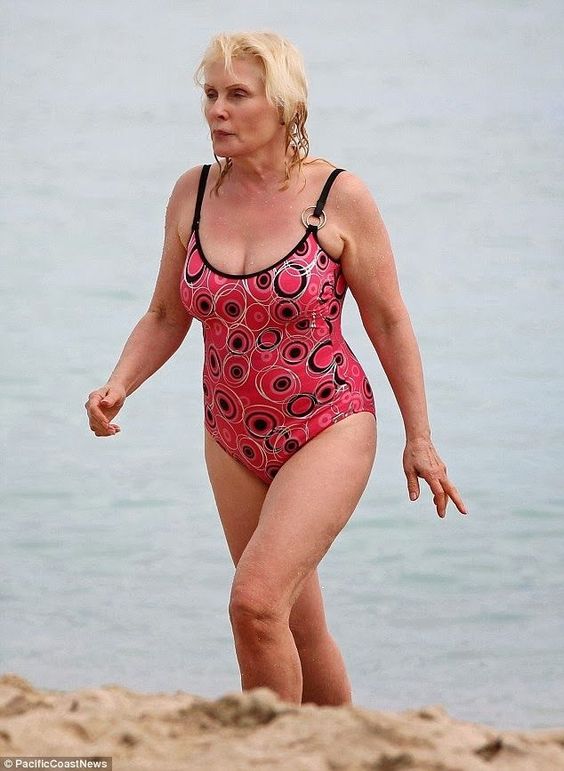 Stylish Confidence: Bathing Suits Perfect for Women Over 50 23 Ideas