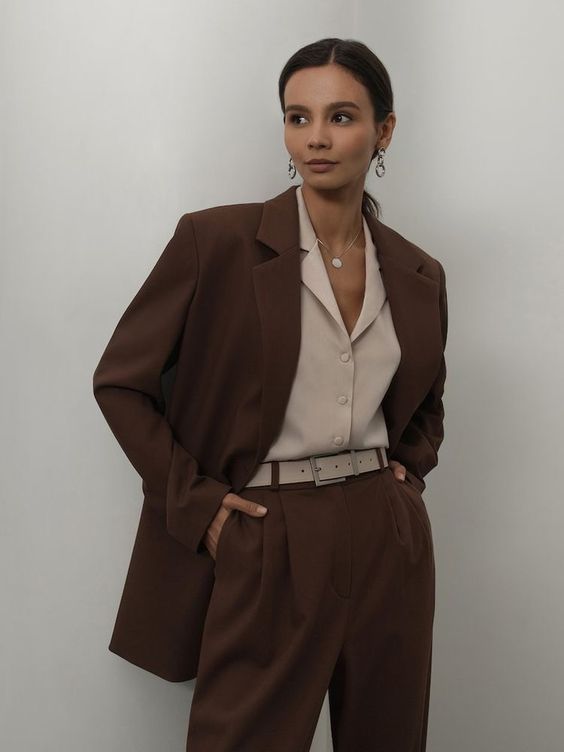 Chic Fall Office Wear 25 Ideas for Women to Elevate Your Work Wardrobe