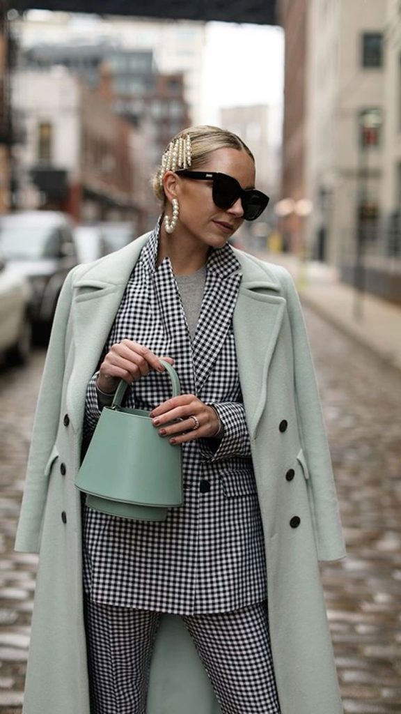 Fall Outfits for Work: Style Tips and 25 Ideas