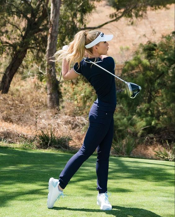 Women's Fall Golf Outfits 23 Ideas