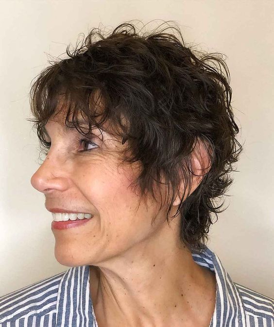 Stylish Fall Haircuts for Women Over 60 25 Ideas: Embrace Elegance and Modernity