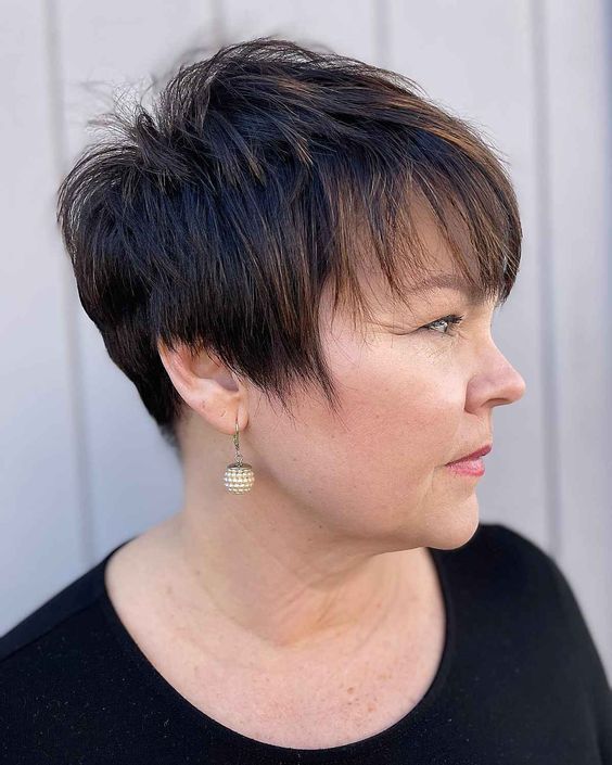 Stylish Fall Haircuts for Women Over 60 25 Ideas: Embrace Elegance and Modernity