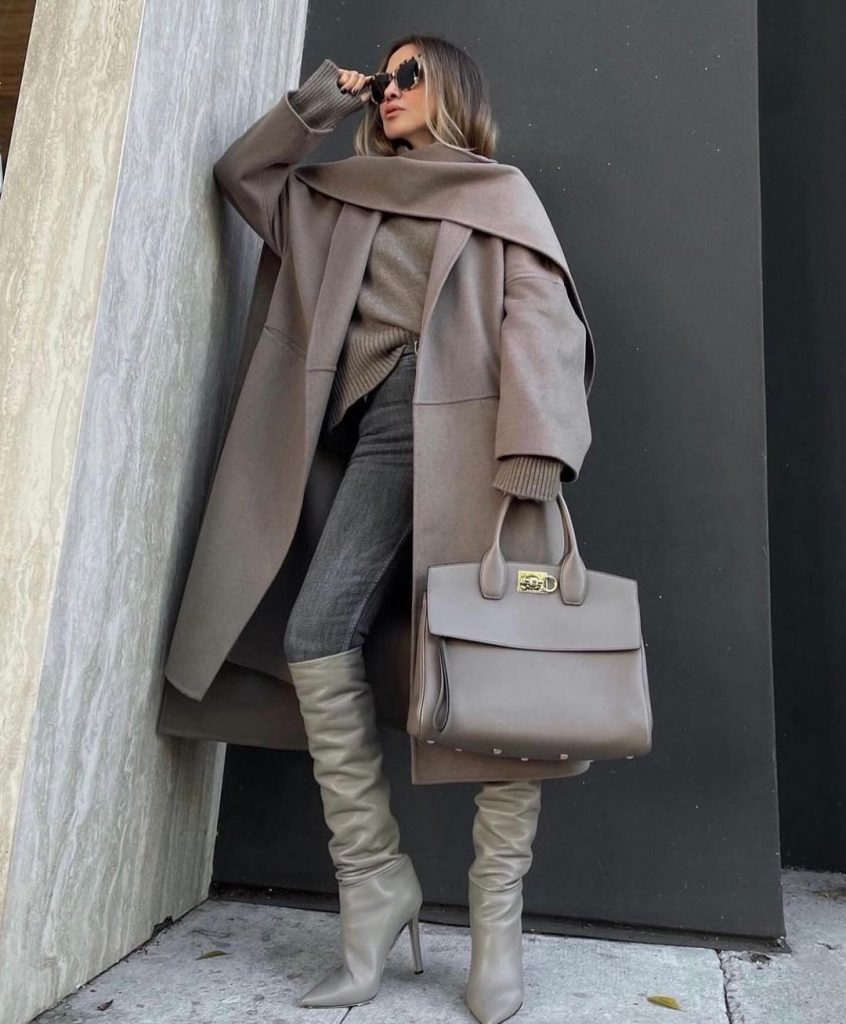 Fall Outfit Aesthetic 25 Ideas: Embracing Autumn's Charm