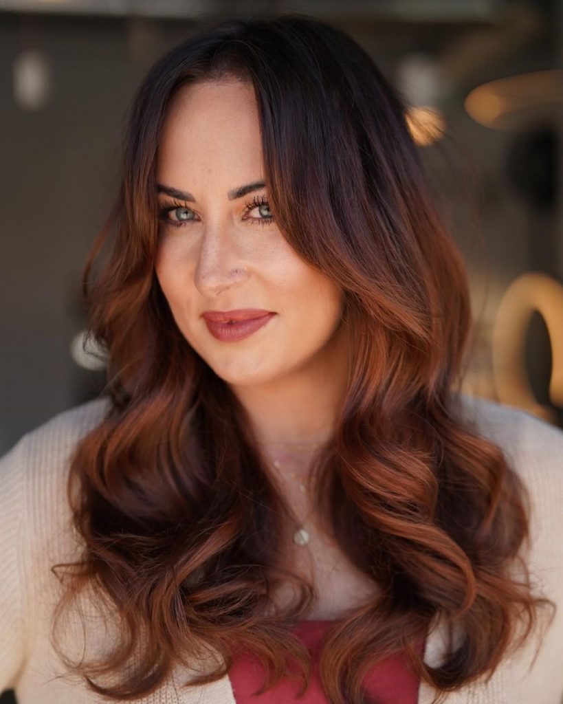 Trendy Fall Haircuts for Women Over 40 28 Ideas: Embrace the Season with Style