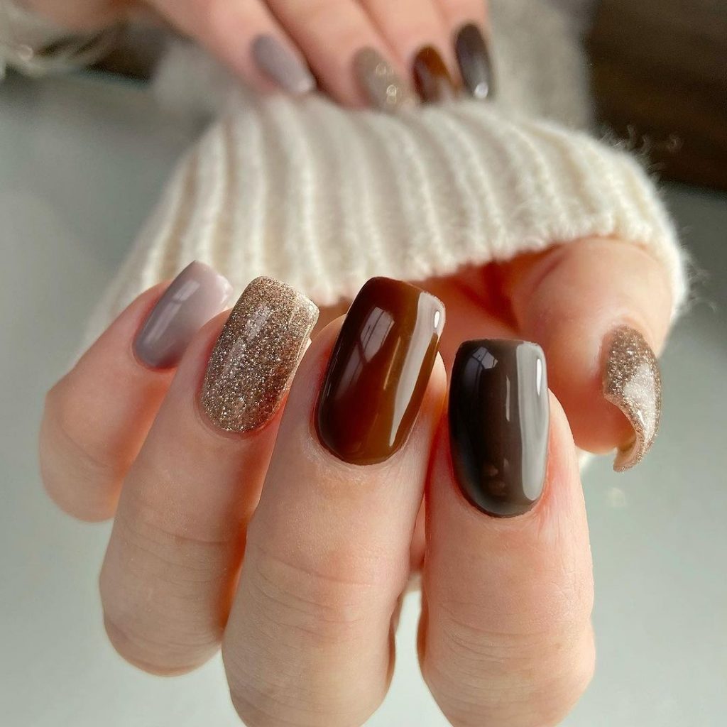 Brown Fall Nails 27 Ideas: The Ultimate Guide to Chic and Cozy Autumn Manicures