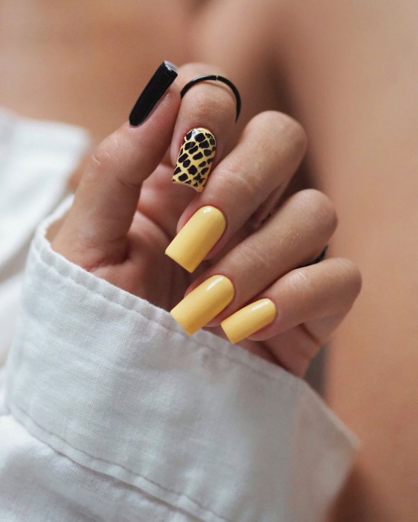 Yellow Fall Nails 27 Ideas: Embrace the Season with Vibrant Hues