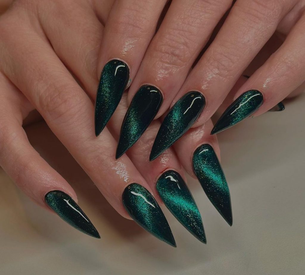 Fall Cat Eye Nails 25 Ideas: Captivating Designs