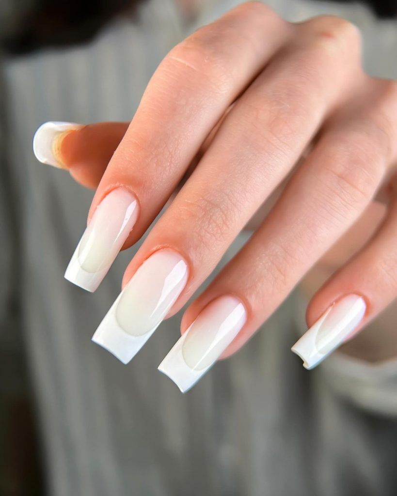 White Fall Nails 26 Ideas: Embrace the Elegance