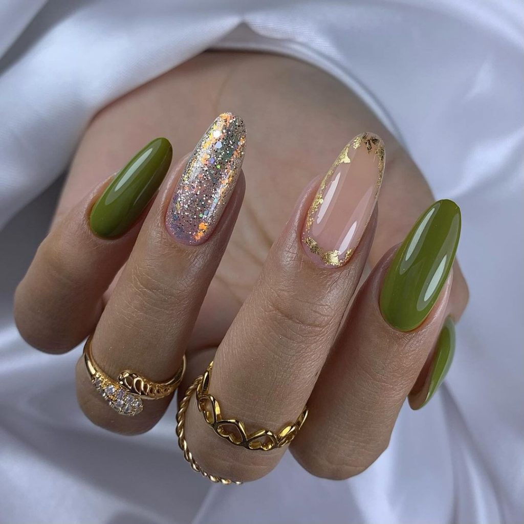 Fall Sparkle Nails 26 Ideas: Trendy Designs for the Season