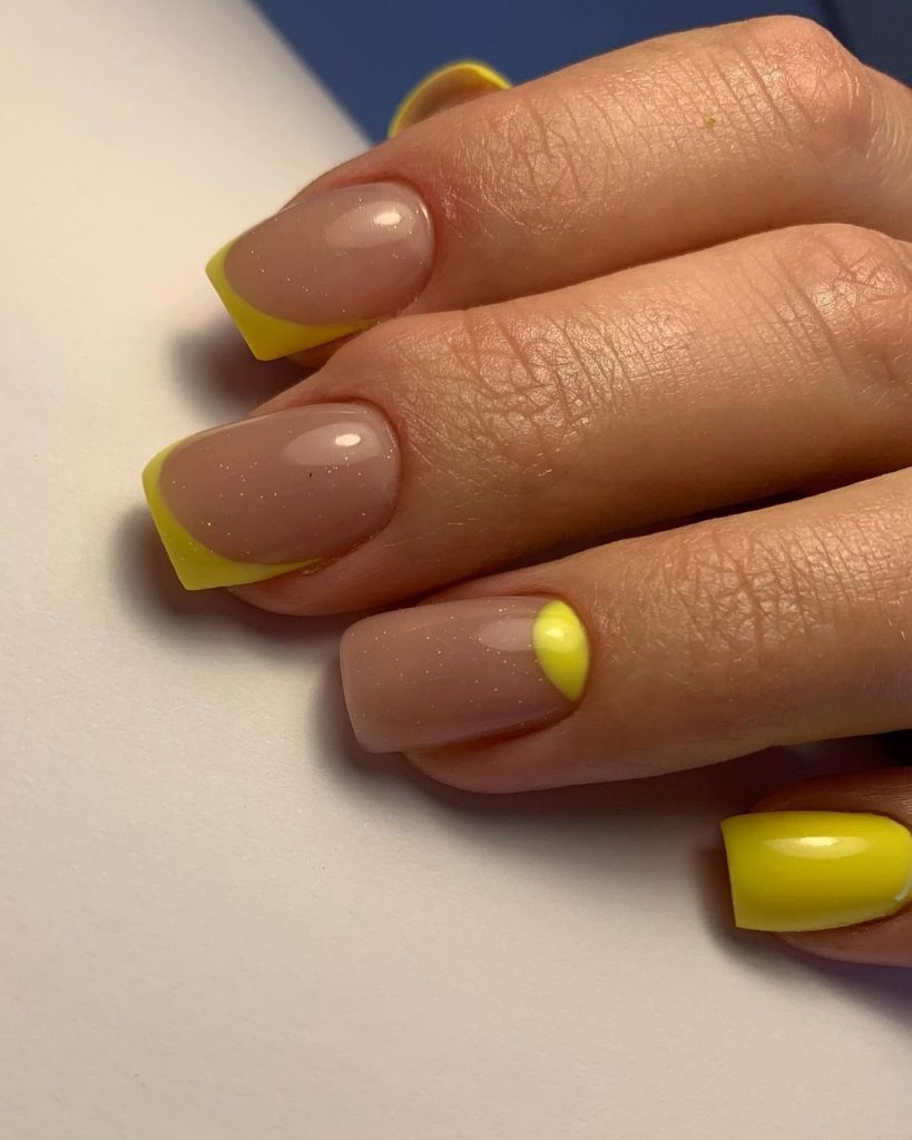 Yellow Fall Nails 27 Ideas: Embrace the Season with Vibrant Hues