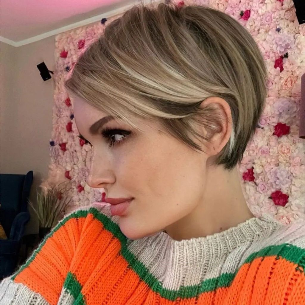 Short Fall Haircuts for Women in 2024 25 Ideas: Trendy and Stylish Looks