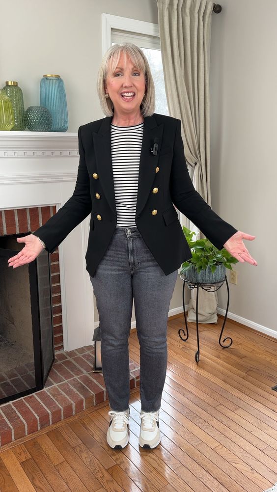 Fall Outfits for 50 Year Old Women 2024: Trendy and Stylish 21 Ideas