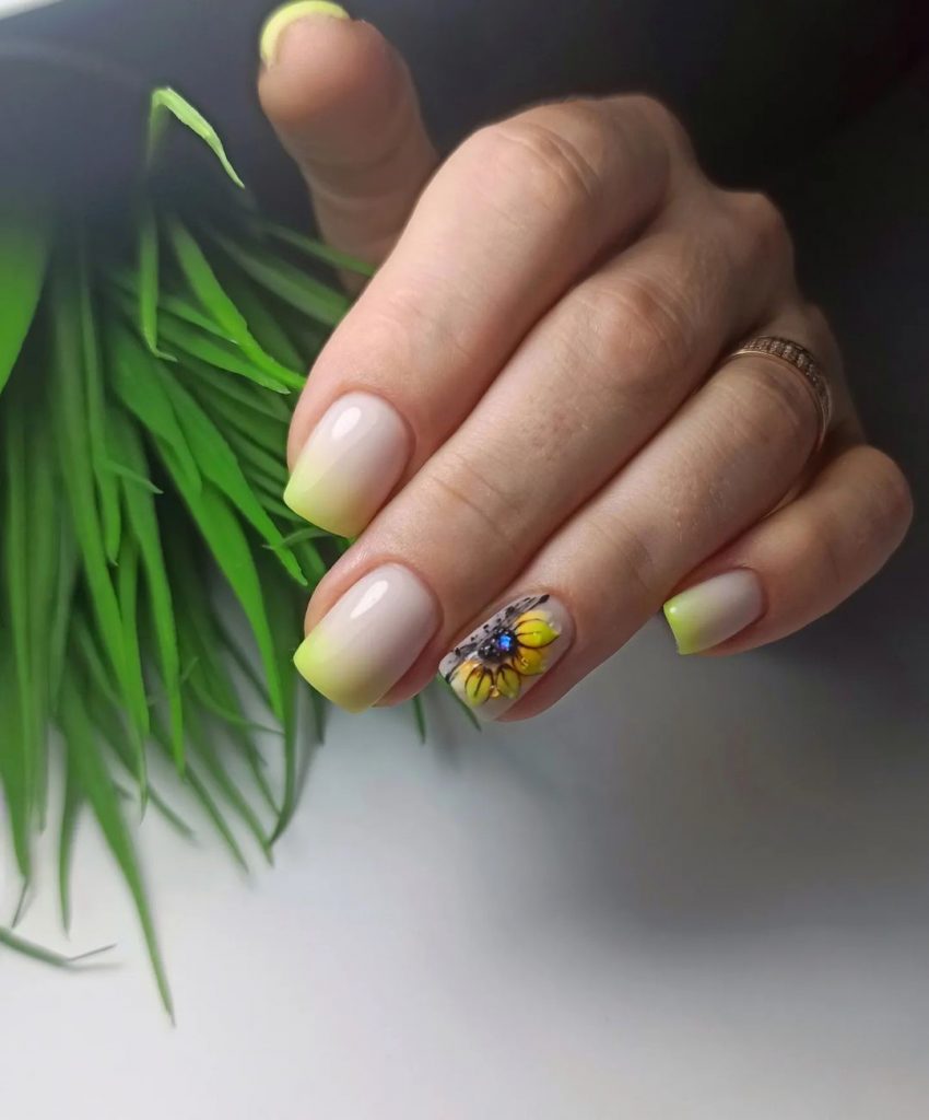 Fall Sunflower Nails: Your Ultimate Guide to Seasonal Manicure 25 Ideas