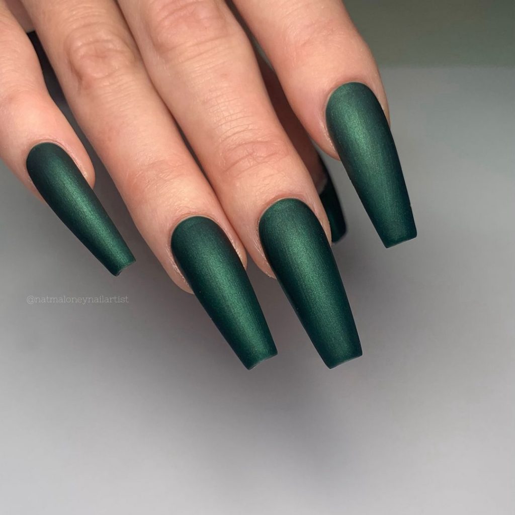 Fall Nail Colors 2024: Trendy and Stylish 26 Ideas