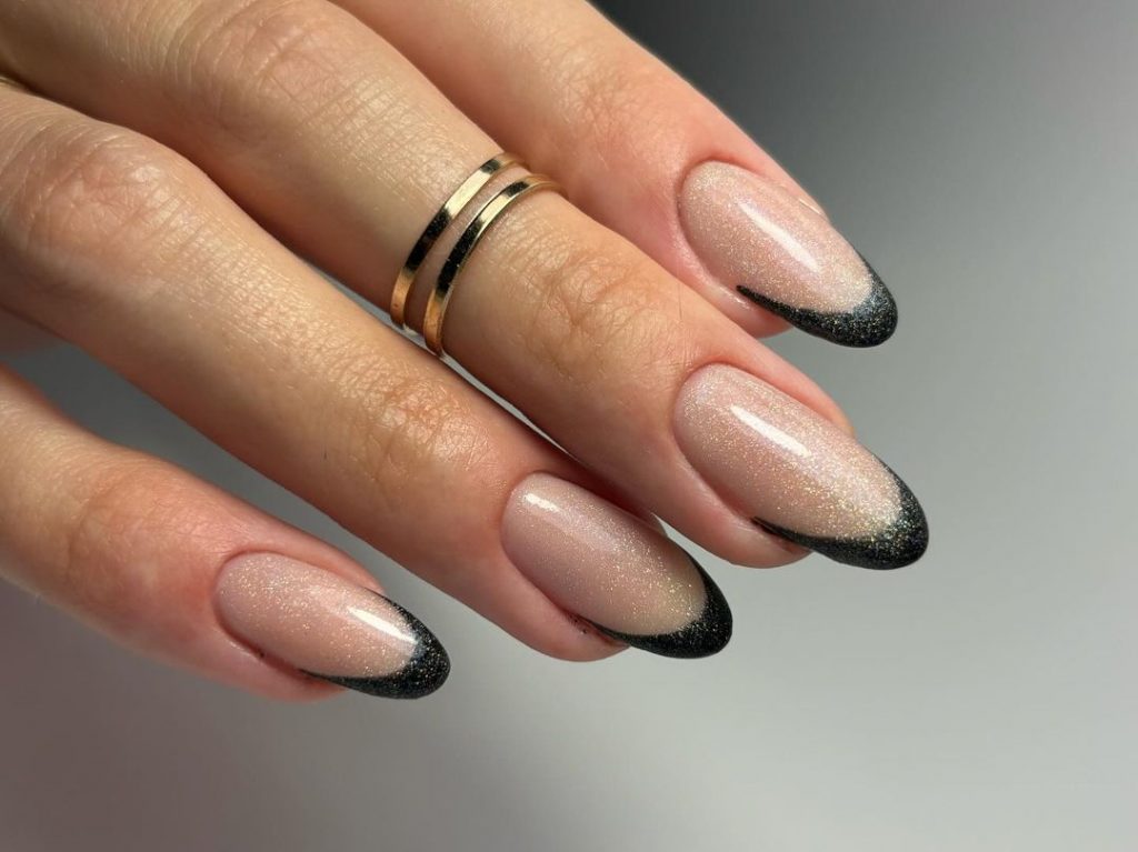 Nude Fall Nails 2024 25 Ideas: Chic and Timeless Manicure Trends