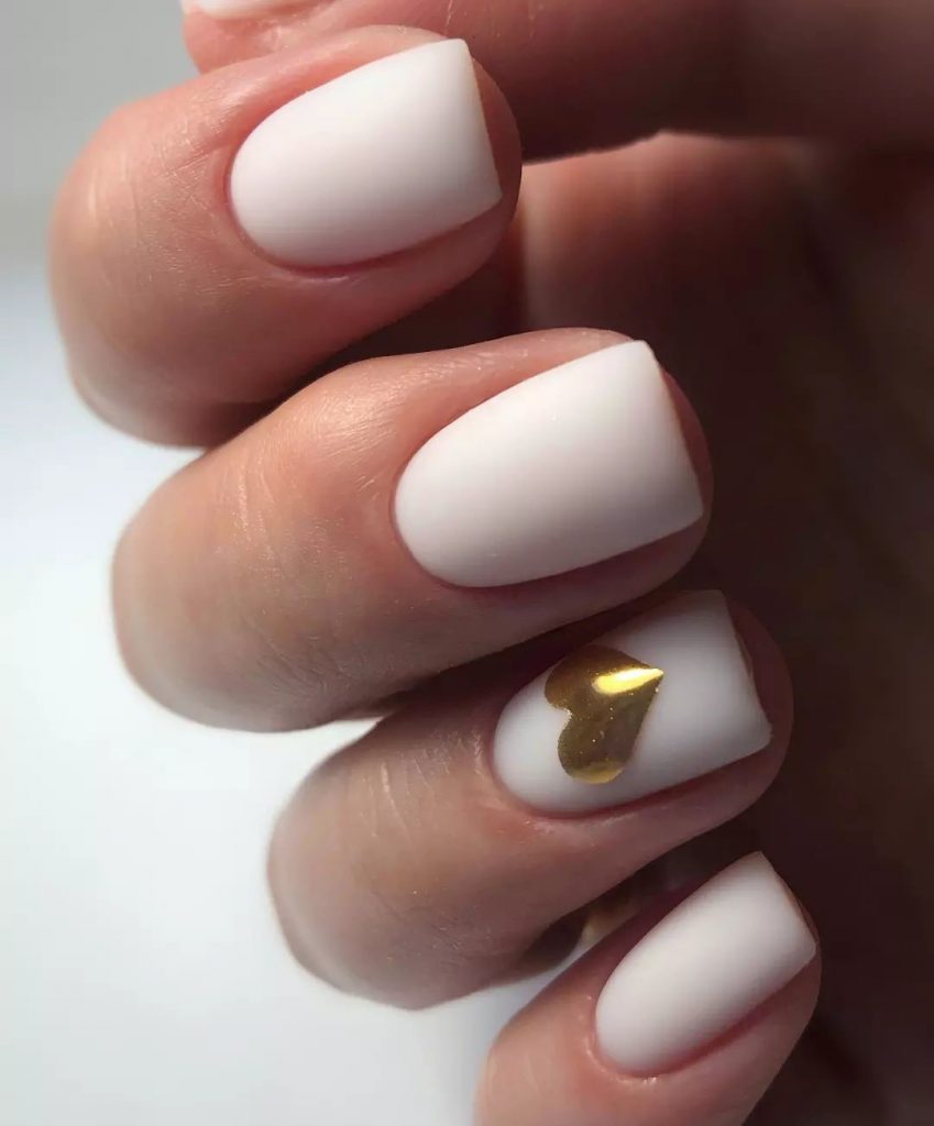 White Fall Nails 26 Ideas: Embrace the Elegance