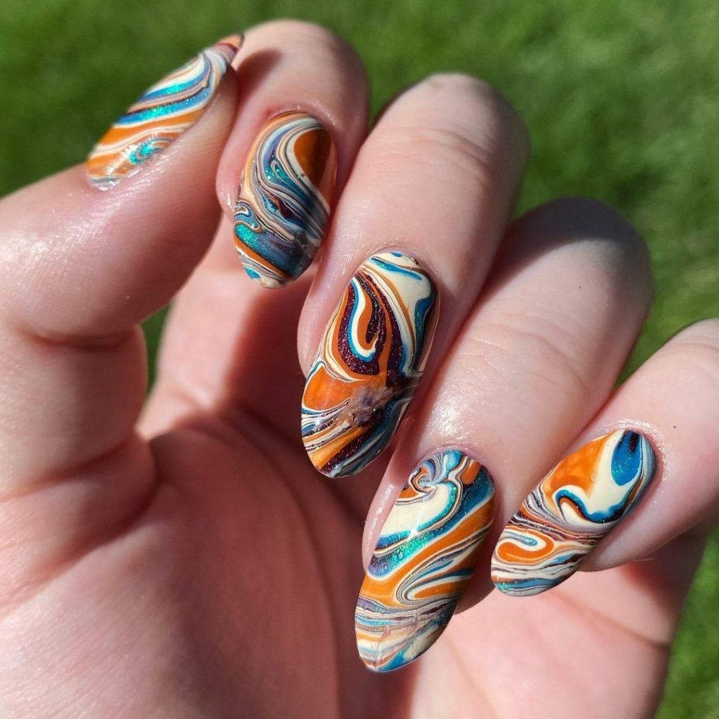 Fun Fall Nails 2024: Inspiring Manicure 25 Ideas for the Season