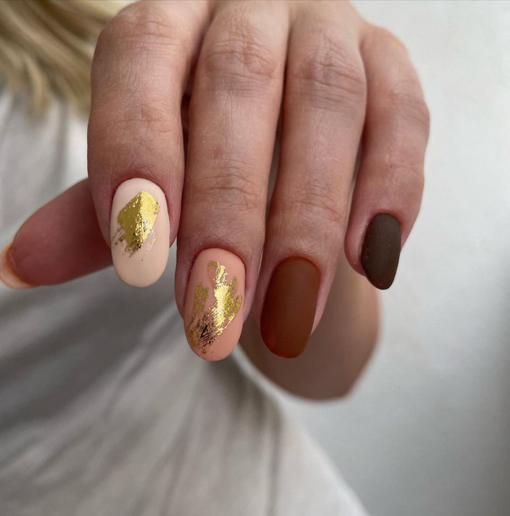 Cute Fall Nails 2024: Trendy 27 Ideas and Designs for the Season