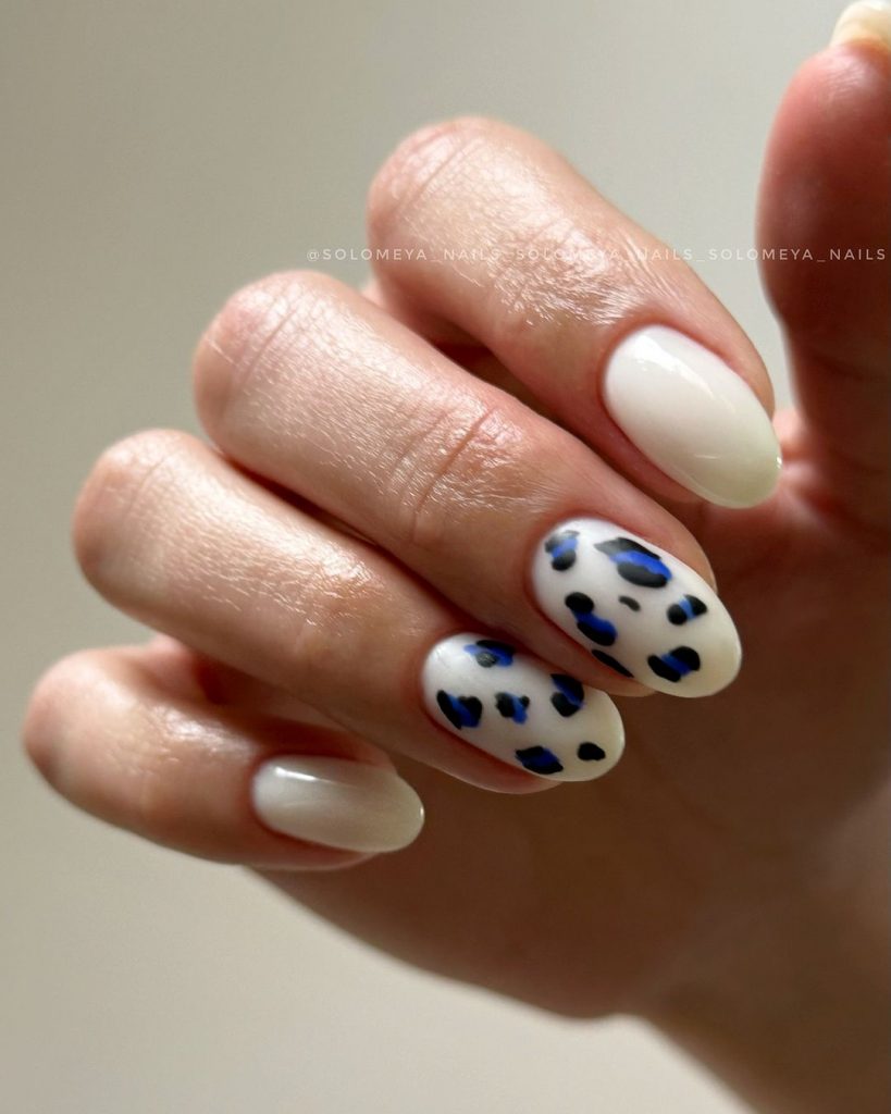 White Fall Nails 26 Ideas: Embrace the Elegance